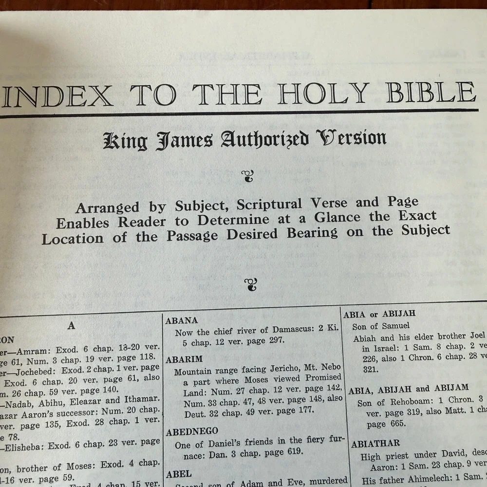 Lamplight Publishing Holy Bible KJV Family Altar Edition White Gold Gilt Vintage